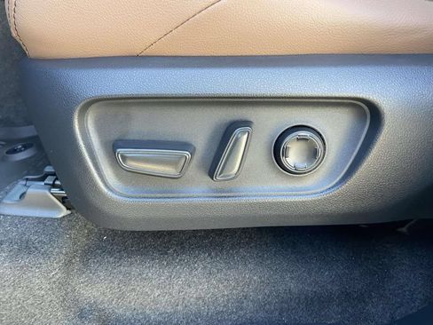 Used 2026 Toyota 4Runner Limited AWD/4WD image 16