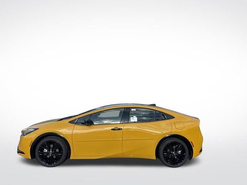 New 2026 Toyota Prius Plug-In Hybrid image 2