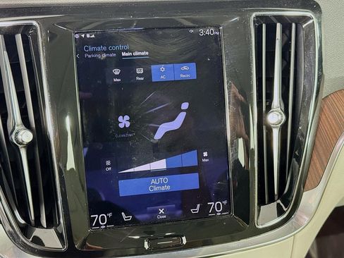 Used 2021 Volvo S60 T5 Momentum w/ Protection Package Premier image 19