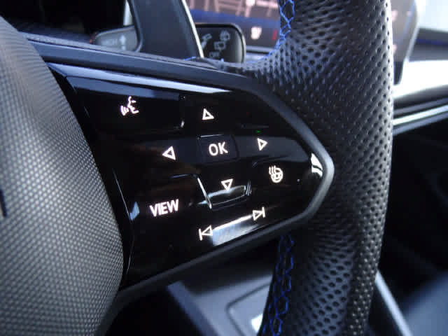 Used 2025 Volkswagen Golf R Black Edition AWD/4WD image 24