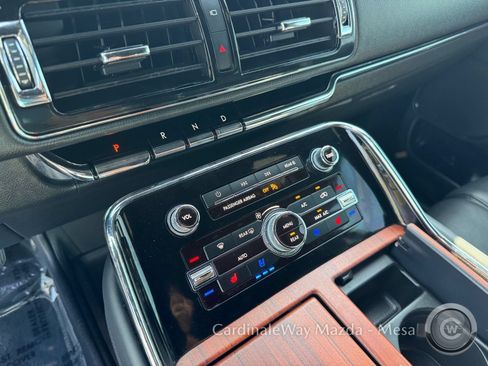 Used 2023 Lincoln Navigator Reserve AWD/4WD image 24