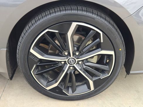 Used 2023 Nissan Altima 2.5 SR image 31