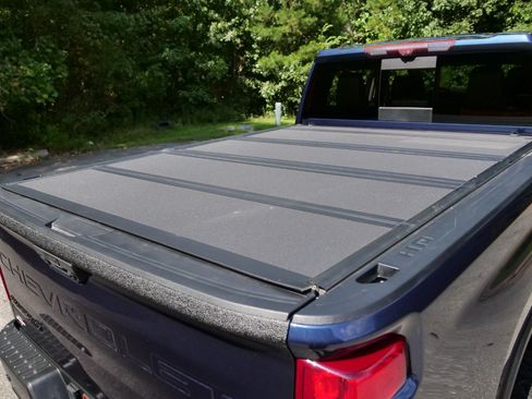 Used 2022 Chevrolet Silverado 2500 LTZ w/ LTZ Plus Package AWD/4WD image 39