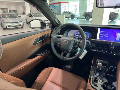 New 2026 Toyota Crown Signia w/ Advanced Technology Package AWD/4WD image 38