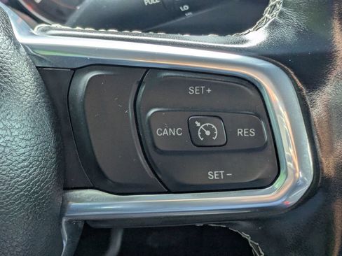Used 2022 Jeep Gladiator Overland w/ Popular Equipment Package AWD/4WD image 25