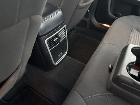 Used 2023 Dodge Charger SXT image 31