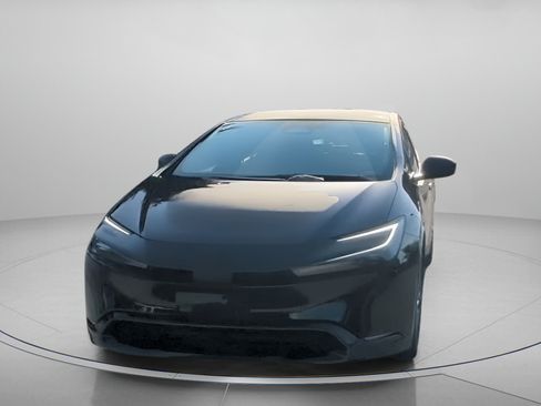 Used 2026 Toyota Prius FWD image 10