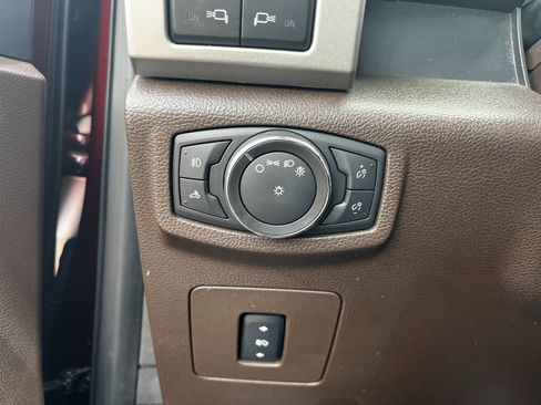 Used 2016 Ford F150 King Ranch w/ Equipment Group 601A Luxury image 27