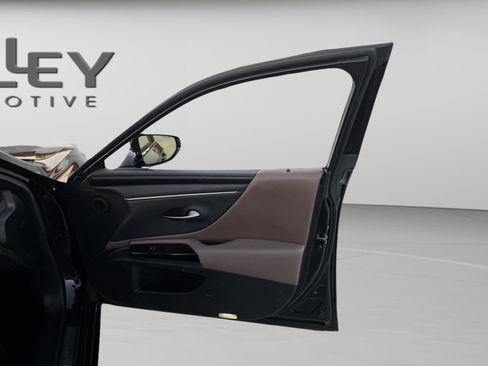 Used 2024 Lexus ES 350 w/ Premium Package image 27