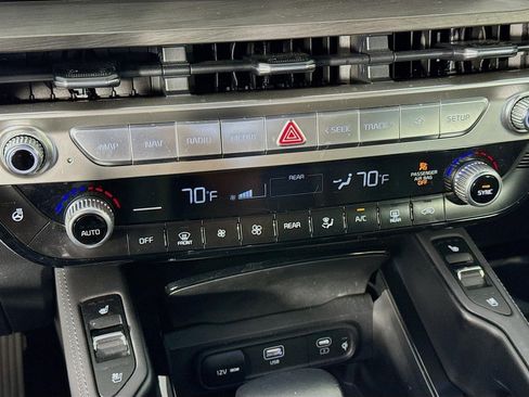Used 2023 Kia Telluride EX X-Line image 19