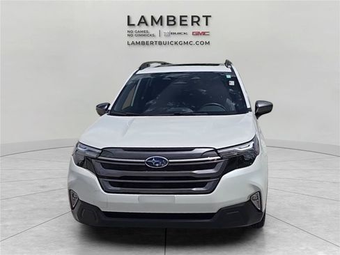 Used 2025 Subaru Forester Premium w/ Convenience Package #1 AWD/4WD image 8
