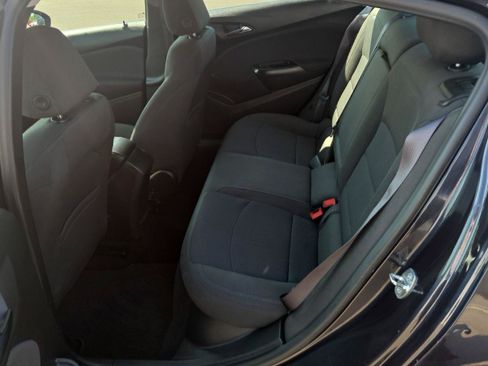 Used 2016 Chevrolet Cruze LT w/ Convenience Package FWD image 12