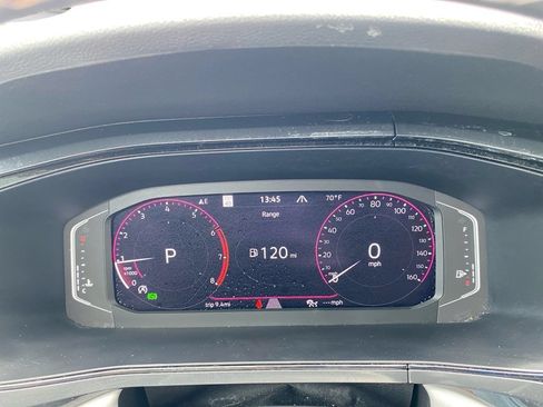 Used 2022 Volkswagen Taos SEL AWD/4WD image 40