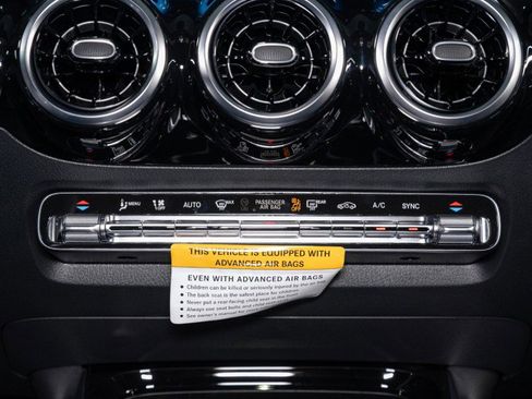 New 2026 Mercedes-Benz GLA 250 image 18