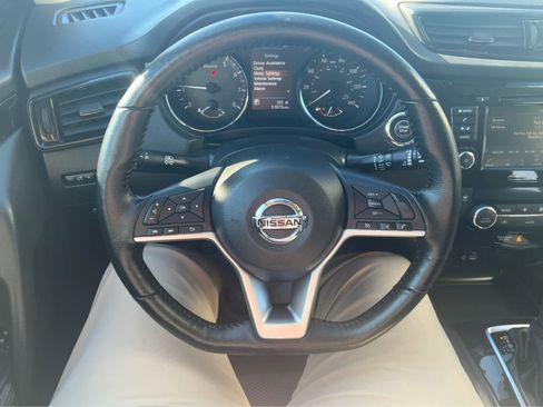 Used 2022 Nissan Rogue Sport SV image 20