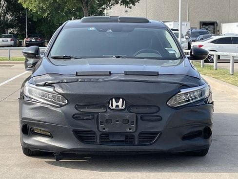 Used 2019 Honda Accord Touring image 7