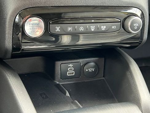 Used 2024 Ford Escape Platinum AWD/4WD image 28