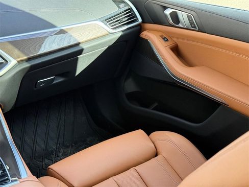 Certified 2022 BMW X5 xDrive40i w/ Premium Package image 15