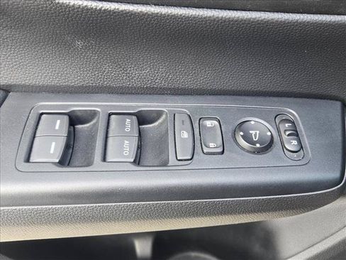 Used 2024 Honda CR-V EX image 9
