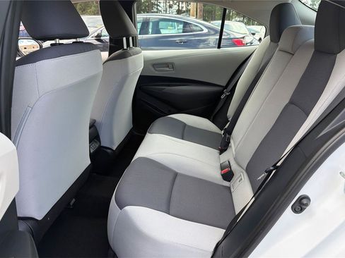 Used 2023 Toyota Corolla LE FWD image 11