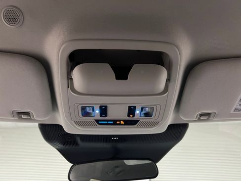 Used 2025 Ford Explorer Active image 62