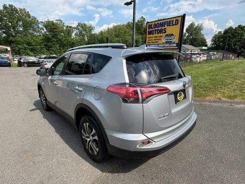 Used 2016 Toyota RAV4 LE AWD/4WD image 7
