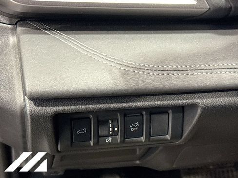 Used 2024 Subaru Outback Limited AWD/4WD image 10
