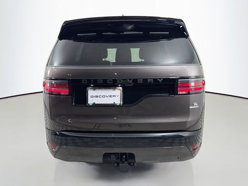 Certified 2024 Land Rover Discovery Dynamic SE AWD/4WD image 6