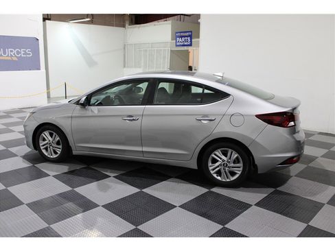 Used 2020 Hyundai Elantra Value Edition image 3