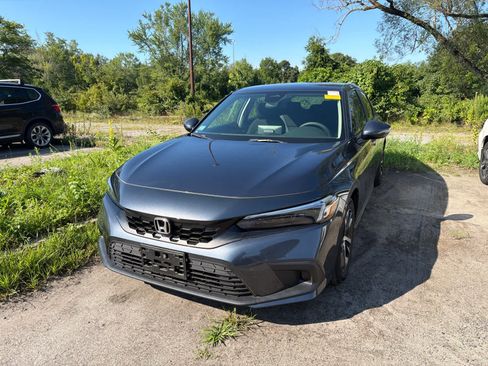 Used 2023 Honda Civic LX image 9