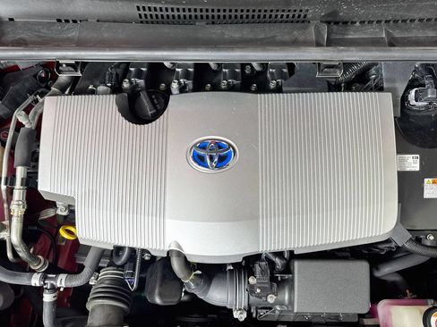 Used 2020 Toyota Prius XLE w/ Advanced Technology Package FWD image 28