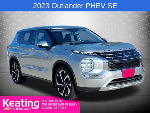 Used 2023 Mitsubishi Outlander 4WD Plug-In Hybrid image 1
