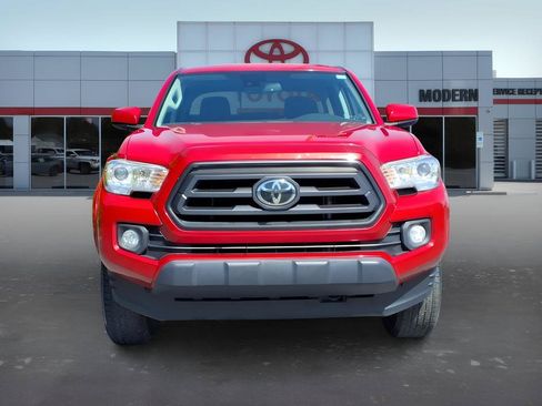 Used 2020 Toyota Tacoma SR5 RWD image 9