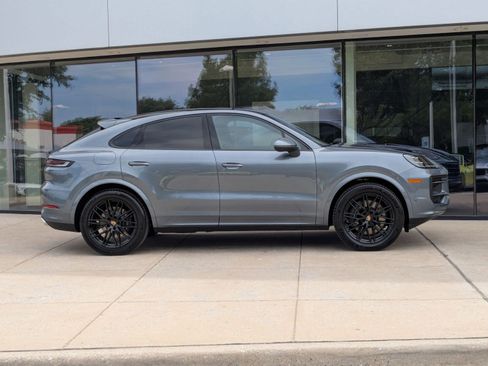New 2026 Porsche Cayenne Coupe AWD/4WD image 8