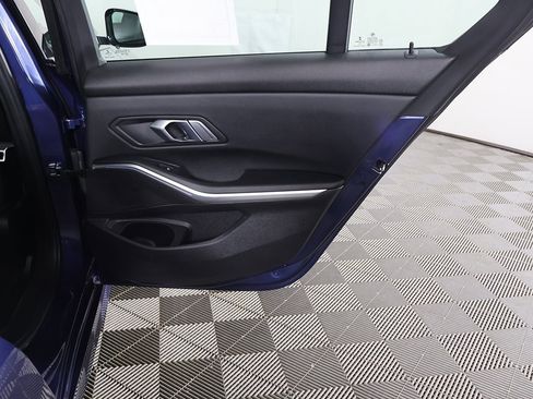 Used 2022 BMW 330i xDrive 330i xDrive w/ Convenience Package image 25