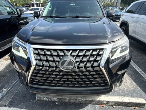 Used 2020 Lexus GX 460 Premium w/ Premium Package AWD/4WD image 2