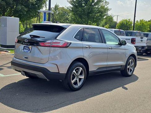 Certified 2024 Ford Edge SEL w/ Convenience Package AWD/4WD image 4