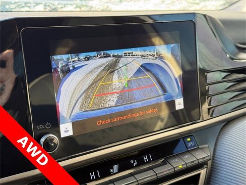 Used 2025 Toyota Camry LE image 24