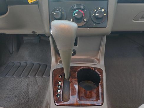 Used 2005 Chevrolet Malibu LS image 34