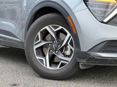 Certified 2024 Kia Sportage LX image 2