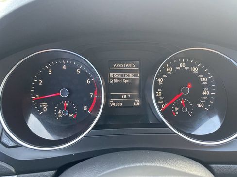 Used 2017 Volkswagen Jetta SE image 32