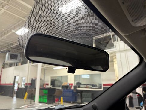 Used 2011 Nissan Juke SL image 33