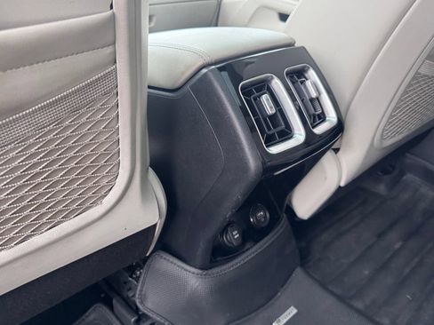 Used 2022 Kia Sorento SX FWD image 23