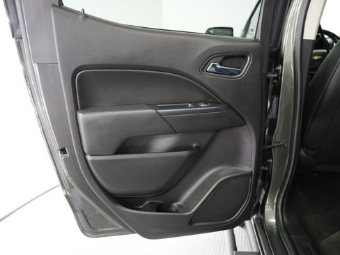 Used 2017 Chevrolet Colorado ZR2 image 32