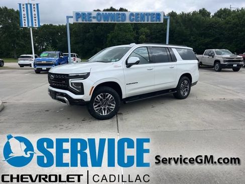 Used 2025 Chevrolet Suburban Z71 AWD/4WD image 1