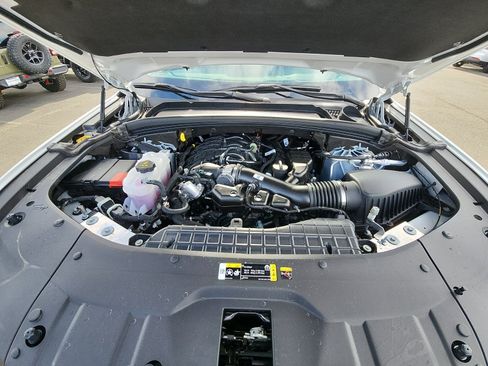 Used 2025 Jeep Grand Cherokee Limited w/ Trailer Tow Package image 21