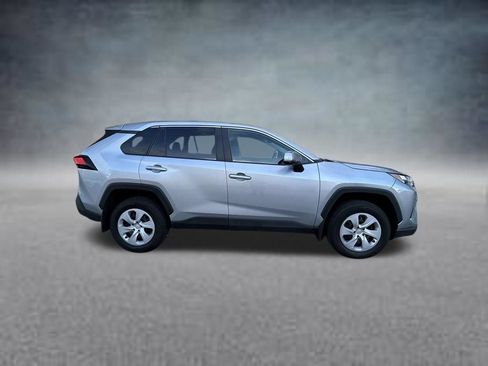 Used 2024 Toyota RAV4 LE FWD image 8