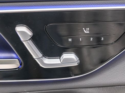 Certified 2025 Mercedes-Benz GLC 300 image 22