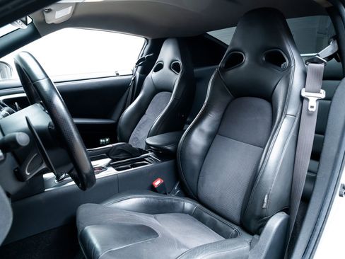 Used 2009 Nissan GT-R Premium AWD/4WD image 16