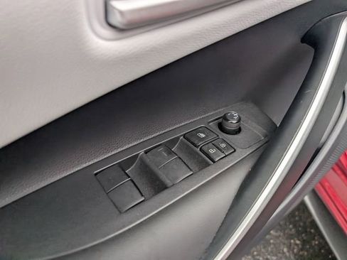 Used 2022 Toyota Corolla SE image 15